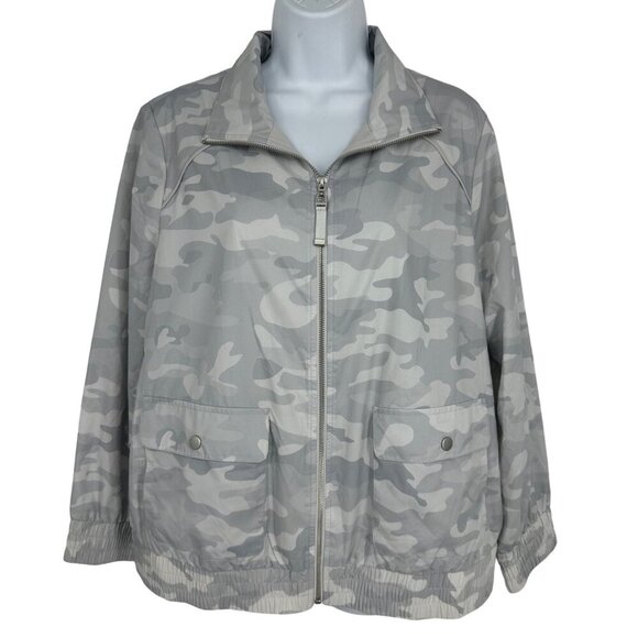 Chico's Zenergy Full Zip Camo Print Jacket Size 2 US 12/14 - Picture 1 of 13